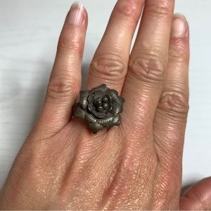 Oversized silver flower ring